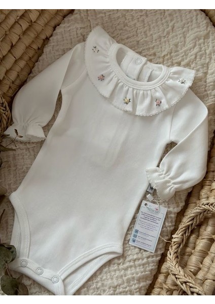 Fırfırlı Organik Yenidoğan Uzun Kollu Body Renkli Çiçek El Işi Işlemeli modelleri