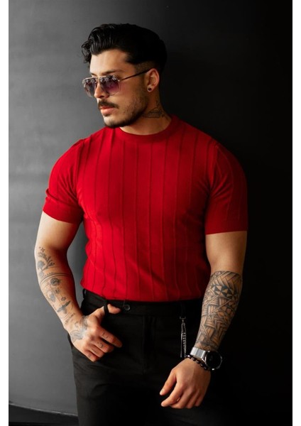 Kırmızı Erkek Yuvarlak Yaka Örme T-Shirt