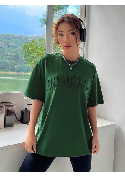 Kadın Nefti Yeşil Brooklyn Nyc Baskılı Oversize Tişört