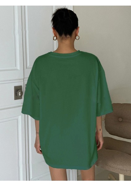 Kadın Nefti Yeşil Appreciation Baskılı Oversize Tişört