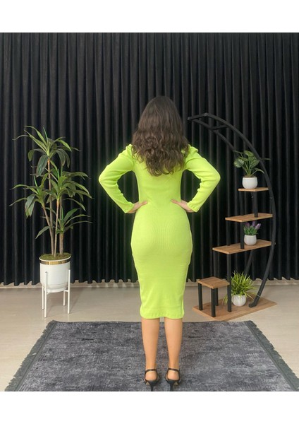 Espoirplus Kare Yaka Siyah Renk Vücuda Oturan Midi Boy Pileli Kol Örme Elbise