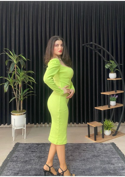 Espoirplus Kare Yaka Siyah Renk Vücuda Oturan Midi Boy Pileli Kol Örme Elbise