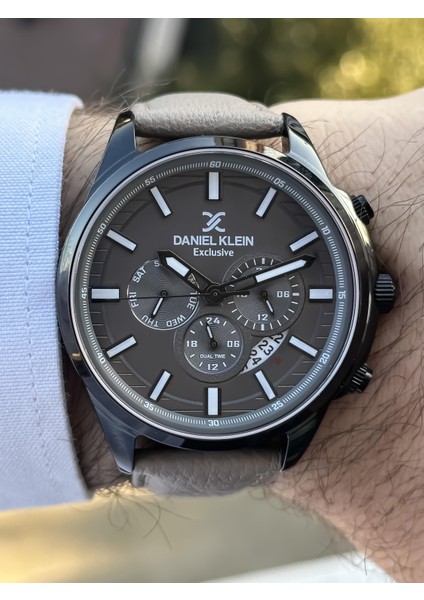 Exclusive Aktif Göstergeli ve Dual Time Özllikli Spor ve Şık Erkek Kol Saati
