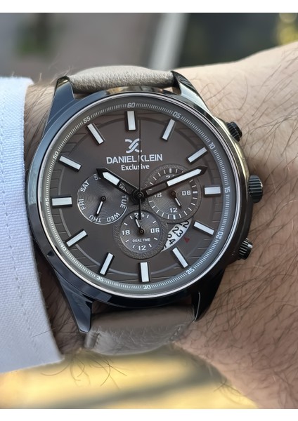 Exclusive Aktif Göstergeli ve Dual Time Özllikli Spor ve Şık Erkek Kol Saati