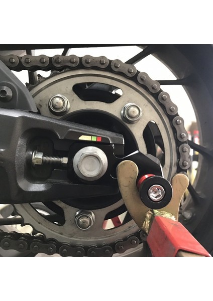 Motosiklet Cnc Alüminyum Zincir Ayarlayıcı Blok Arka Salınım Kolu Makaraları CB650F CBR650F 2014-2019 CB650R 2019 (Yurt Dışından)