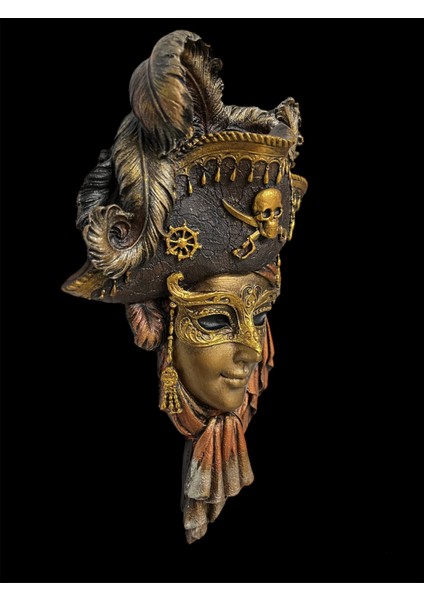 Korsan Duvar Mask