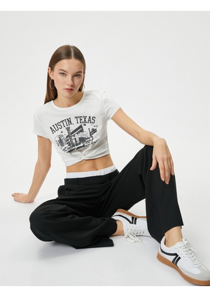 Baskılı Crop Tişört Düğüm Detaylı Kısa Kollu Bisiklet Yaka Slim Fit Pamuklu