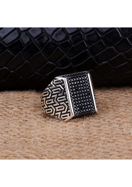 925 Ayar Gümüş Mikro Taşlı Model Erkek Yüzük fırsatları