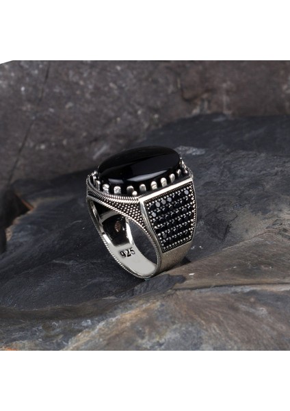 925 Ayar Gümüş Oval Model Onix ve Mikro Taşlı Yüzük modelleri