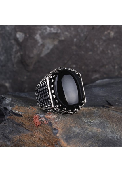 925 Ayar Gümüş Oval Model Onix ve Mikro Taşlı Yüzük indirimleri