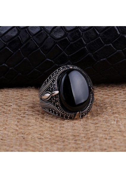 925 Ayar Gümüş Oval Model Onix Taşlı Yüzük fırsatları