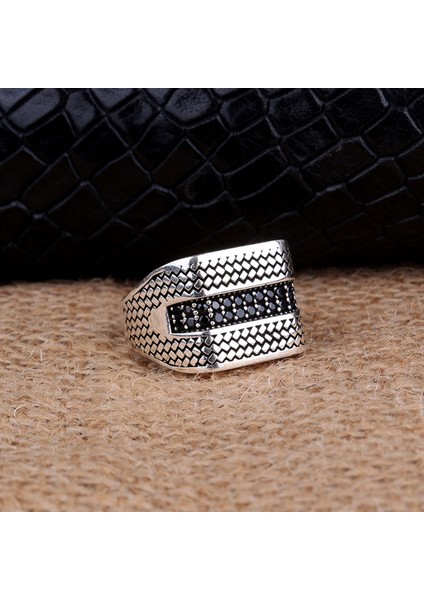 925 Ayar Gümüş Mikro Taşlı Model Erkek Yüzük fiyatları