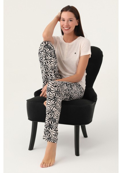 Buttoned Bej Kadın Kısa Kol Pijama Takımı