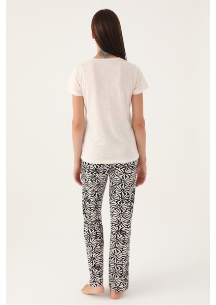 Buttoned Bej Kadın Kısa Kol Pijama Takımı
