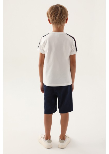 Lisanslı With Sleeve Detail Krem Erkek Çocuk Bermuda Takım indirimleri