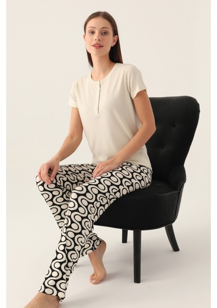 Basezic Krem Kadın Kısa Kol Pijama Takımı