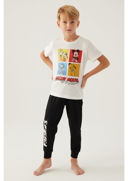 Friends Krem Erkek Çocuk Pijama Takımı fiyatları