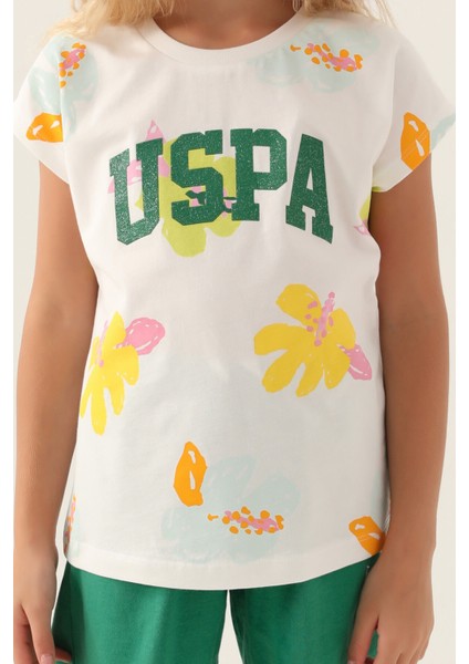 Lisanslı Leaf Krem Kız Çocuk Şort Takım fırsatları