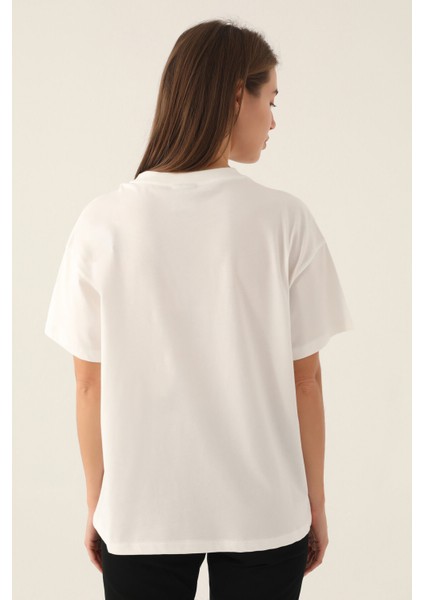 Simple Krem Kadın T-Shirt indirimleri