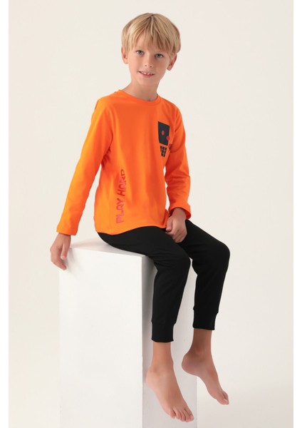 Play Hard Turuncu Erkek Çocuk Pijama Takımı modelleri