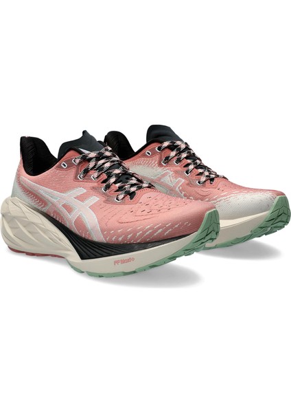 Novablast 4 Tr Kadın Pembe Koşu Ayakkabısı 1012B654-250 modelleri