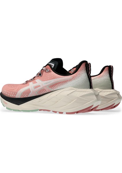 Novablast 4 Tr Kadın Pembe Koşu Ayakkabısı 1012B654-250 fırsatları