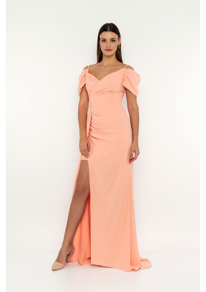 Düşük Omuzlu Askılı Yırtmaçlı Elbise fiyatları