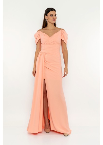 Düşük Omuzlu Askılı Yırtmaçlı Elbise modelleri