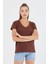 Kadın %100 Pamuk V Yaka Regular Kalıp T-Shirt Kahverengi 2