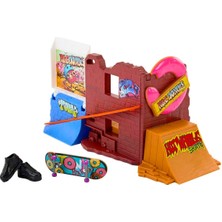 Hot Wheels Skate Parmak Kaykay Macerasına Başlangıç Seti HGT91 - Donut Skatepark