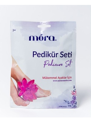 Mora Pedikür Seti Içerik: 2 Adet Çorap, 1 Adet Havlu, 1 Adet Ahşap Itici, 1 Adet Törpü