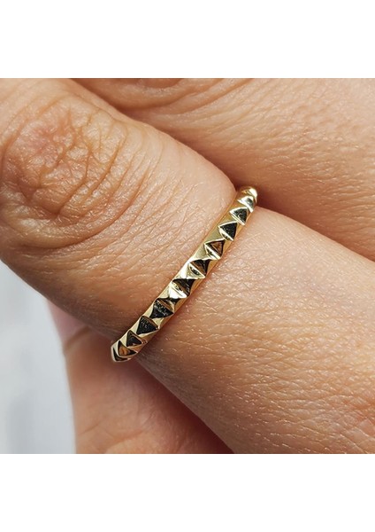 Gümüş Yüzük - Minimal Sıralı Piramit Tasarım 925 Ayar Gümüş Yüzük indirimleri