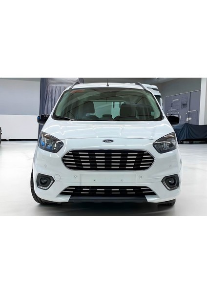 Ford Courier Ön Panjur Kromu 30 Parça 2018-2023 Arası