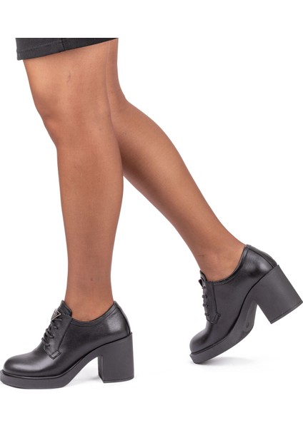 Kadın Deri 8 cm Platform Topuk Bağcıklı Günlük Şık Ayakkabı fırsatları