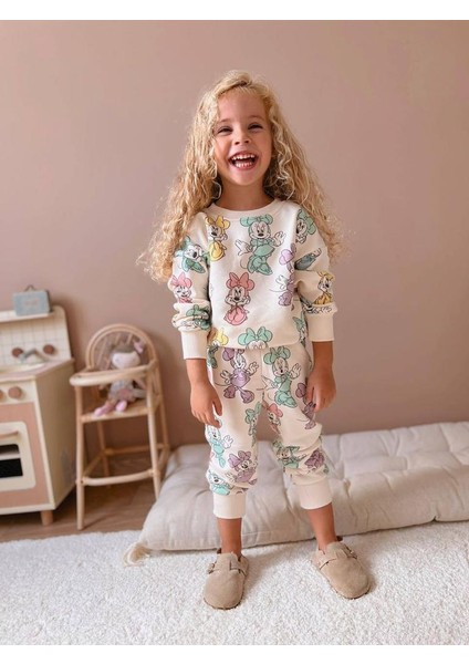 Minnie Baskılı Kız Çocuk Pijama Takımı