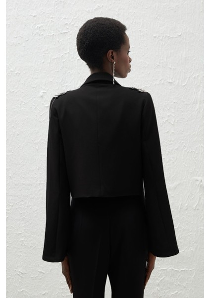 Omuz Aksesuarlı Kısa Kadın Ceket Siyah fiyatları