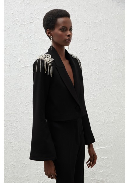 Omuz Aksesuarlı Kısa Kadın Ceket Siyah modelleri