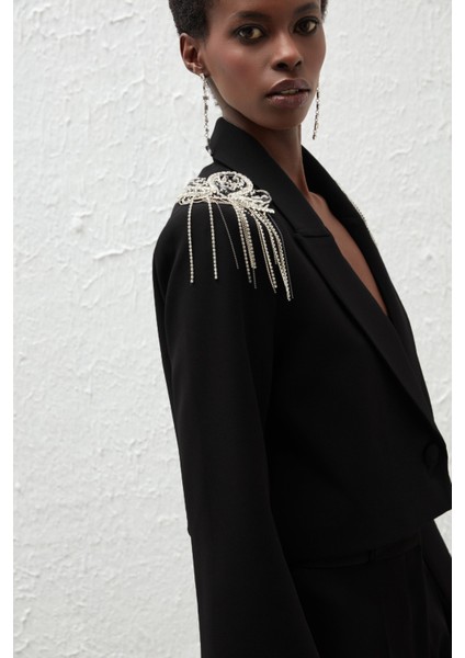 Omuz Aksesuarlı Kısa Kadın Ceket Siyah fırsatları