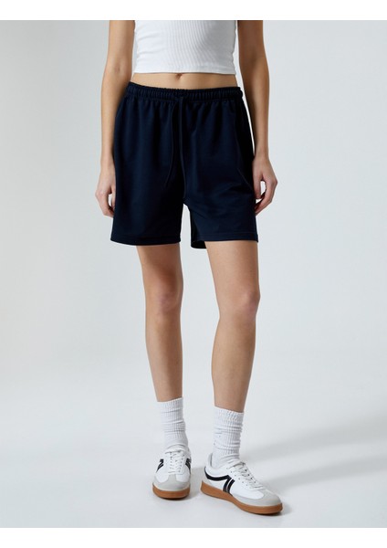 Beli Bağlamalı Şort Rahat Kalıp modelleri