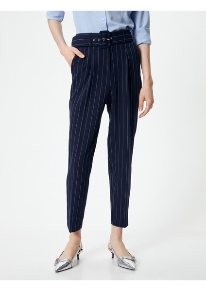 Kemerli Kumaş Pantolon Yüksek Bel Cep Detaylı modelleri