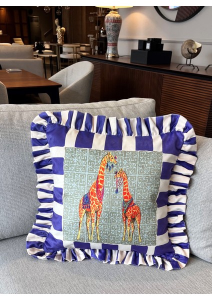Zürafa Desenli Mavi Kadife Kırlent Kılıfı - Hope Serisi Özel Tasarım Fırfırlı fırsatları