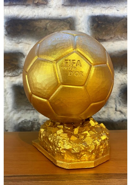 Ballon D'or (15 cm Boyunda)-Hediye Paketi ile Beraber Beton Biblo