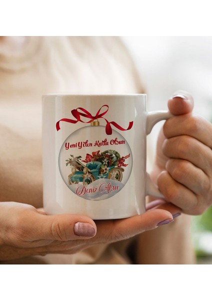 Yılbaşı Hediyesi Bk Gift Kişiye Özel Yeni Yıl Tasarımlı Beyaz Kupa Bardak ve Kokulu Çam Ağacı Mum Hediye Seti-1, Sevgiliye Hediye, Arkadaşa Hediye fiyatları
