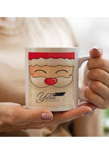 Yılbaşı Hediyesi Bk Gift Kişiye Özel Yeni Yıl Tasarımlı Beyaz Kupa Bardak ve El Yapımı Kardan Adam Kokulu Mum Hediye Seti-9, Sevgiliye, Arkadaşa Hediye fiyatları