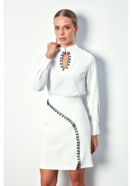 Yaka Damla Detaylı Bluz - Ekru