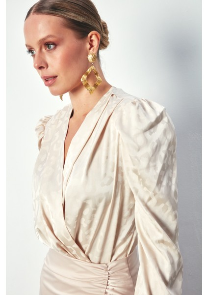 Kruvaze Desenli Bodysuit Bluz - Bej fırsatları