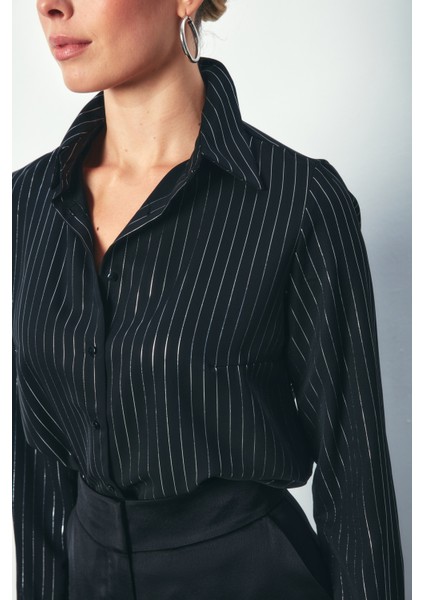 Parlak Çizgili Klasik Gömlek - Siyah fırsatları