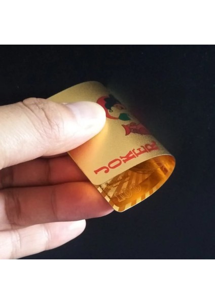 Altın Folyo Stili Sıcak Satış Oyun Kartları Su Geçirmez Kartlar Sihirli 24K Altın Oyun Kartları Poker Oyun Destesi Altın Folyo Poker Seti Plastik Sihirli Kart (Yurt Dışından)