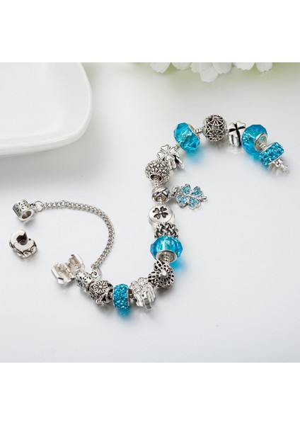 Kadın Charm Bileklik, Yonca Kolye Mavi Kristal Boncuklu Yılan Kemik Zinciri, Hazine Kutusu Toka Bileklik, Çoğu Bileğe Uyuyor, Kadınlar Için En Iyi Tatil Hediyeleri (Boyut: 17CM) (Yurt Dışından) fiyatları