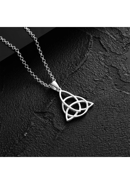 İpek Silver 925 Ayar Gümüş Triquetra Geometrik Desenli Erkek Kolye